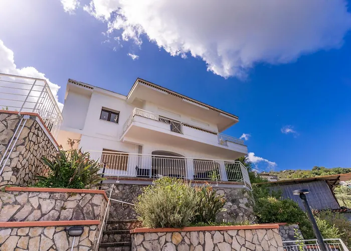 Gli Occhi Del Mare * סורנטו